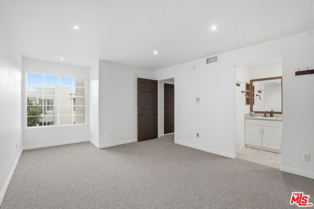 MLS #25619301 image #27