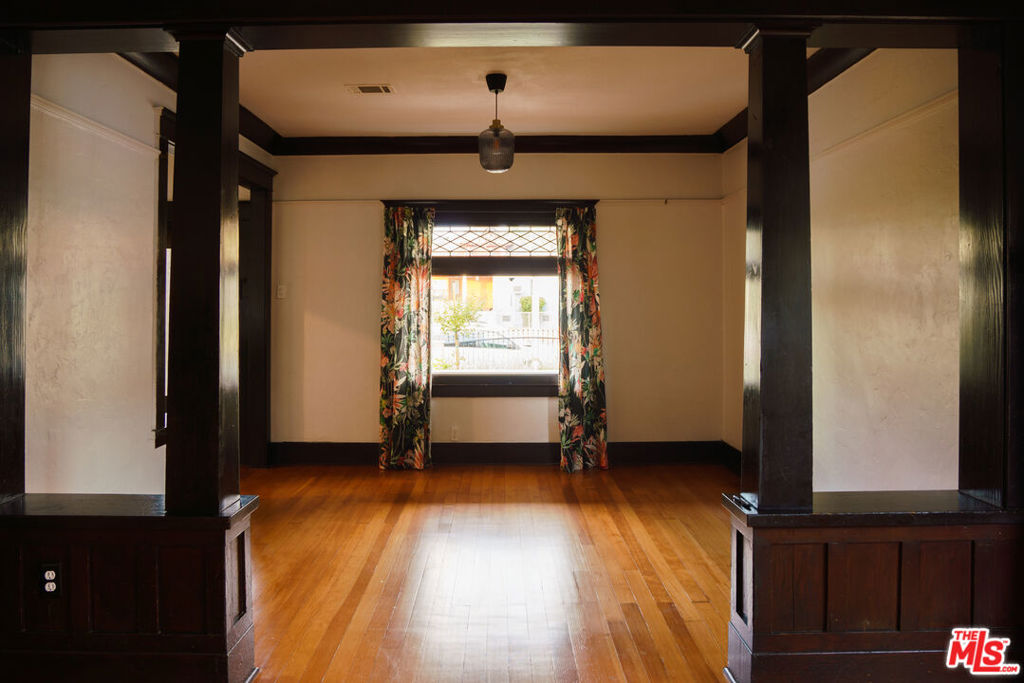 MLS #25619325 image #2