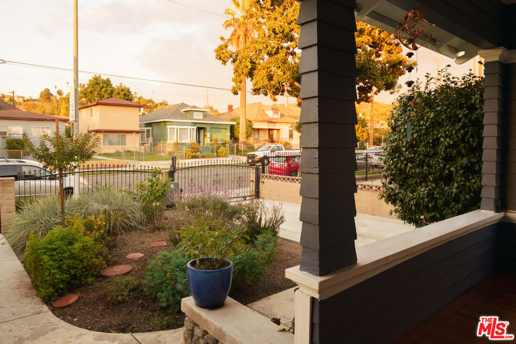 MLS #25619325 image #24