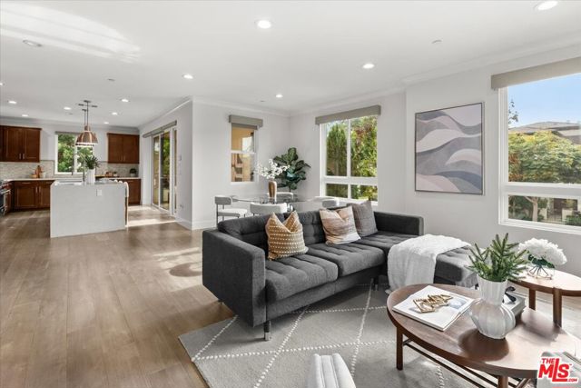 MLS #25619329 image #2