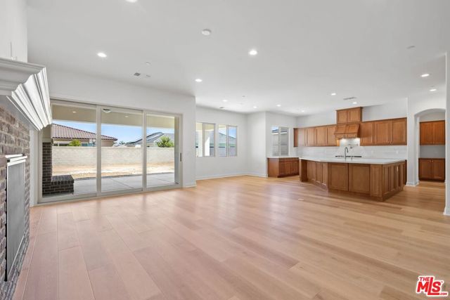 MLS #25619717 image #16