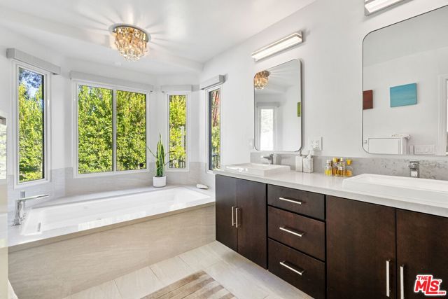 MLS #25619745 image #36