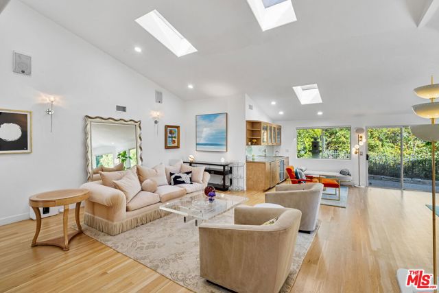 MLS #25619745 image #9