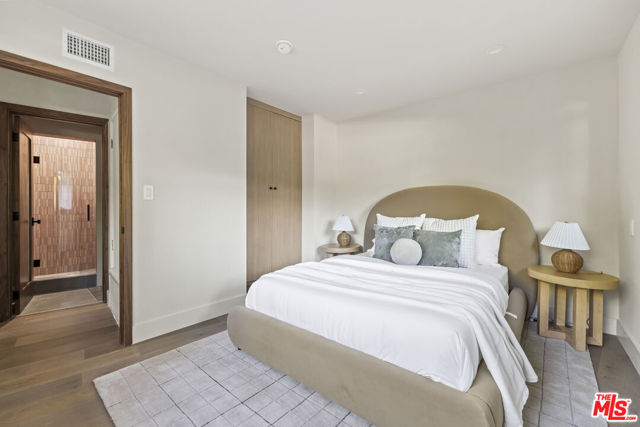 MLS #25619847 image #16