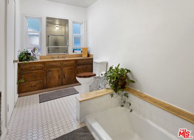 MLS #25619979 image #10