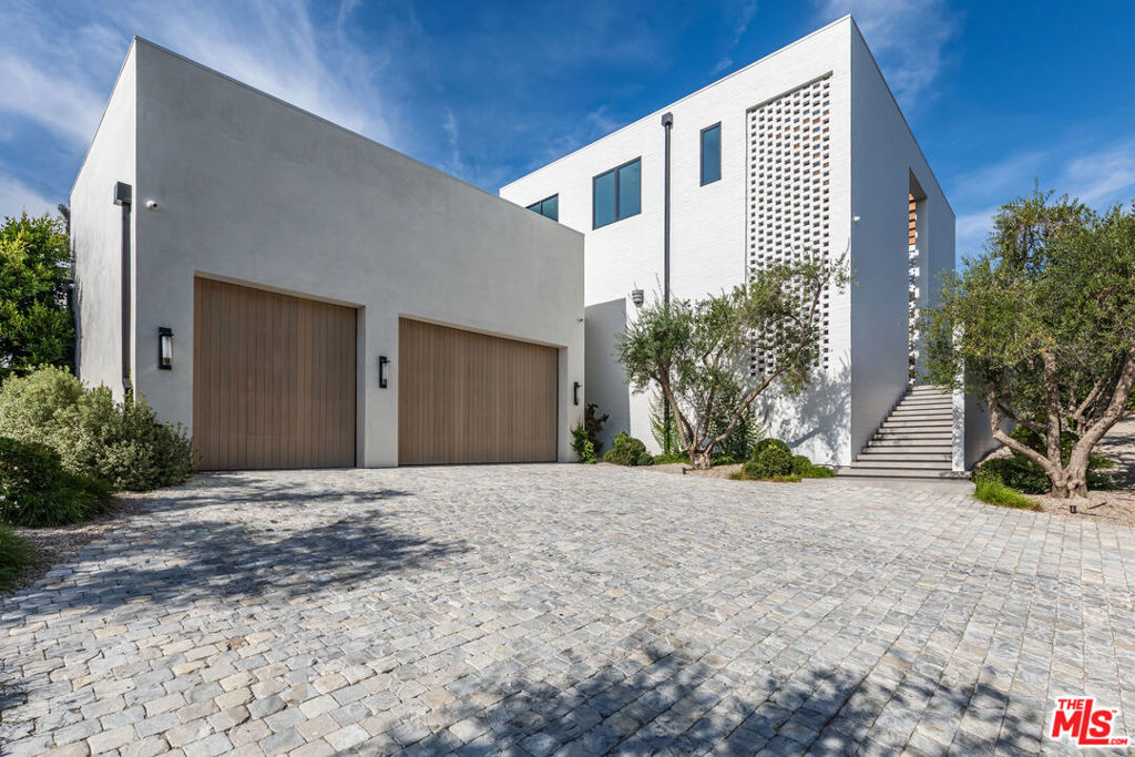 MLS #25619983 image #1