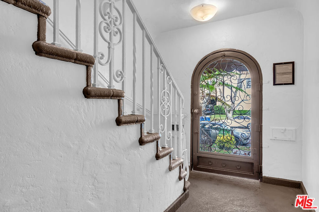 MLS #25620147 image #2