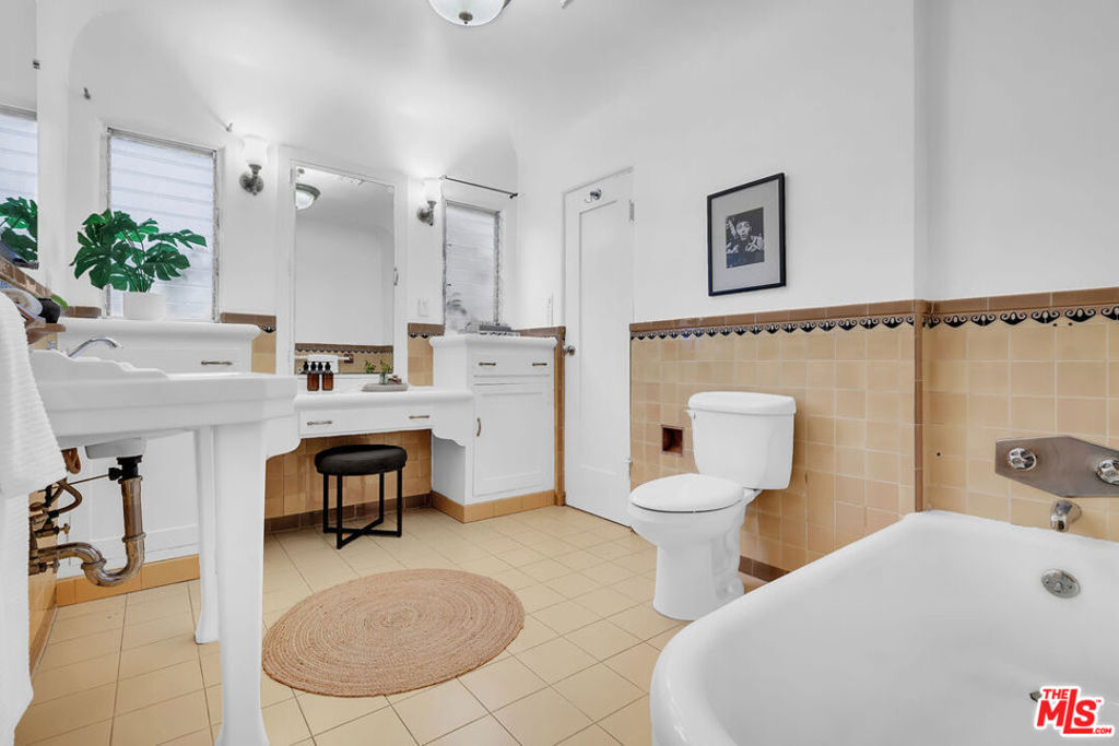 MLS #25620147 image #24