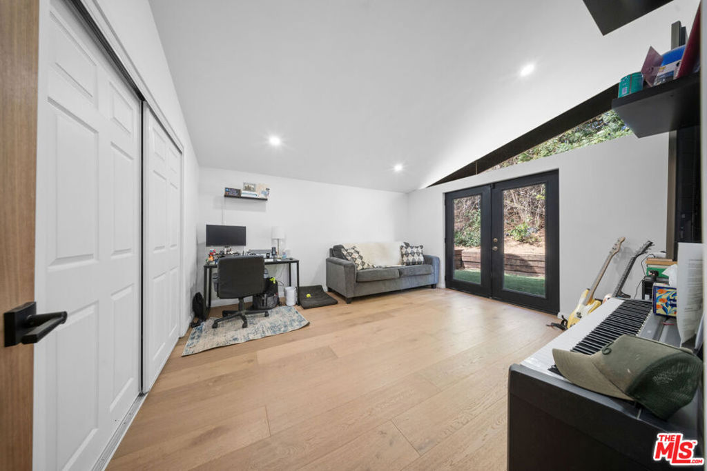 MLS #25620435 image #14