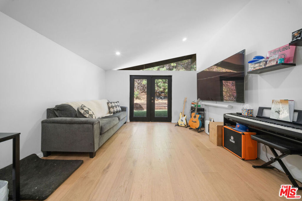 MLS #25620435 image #15