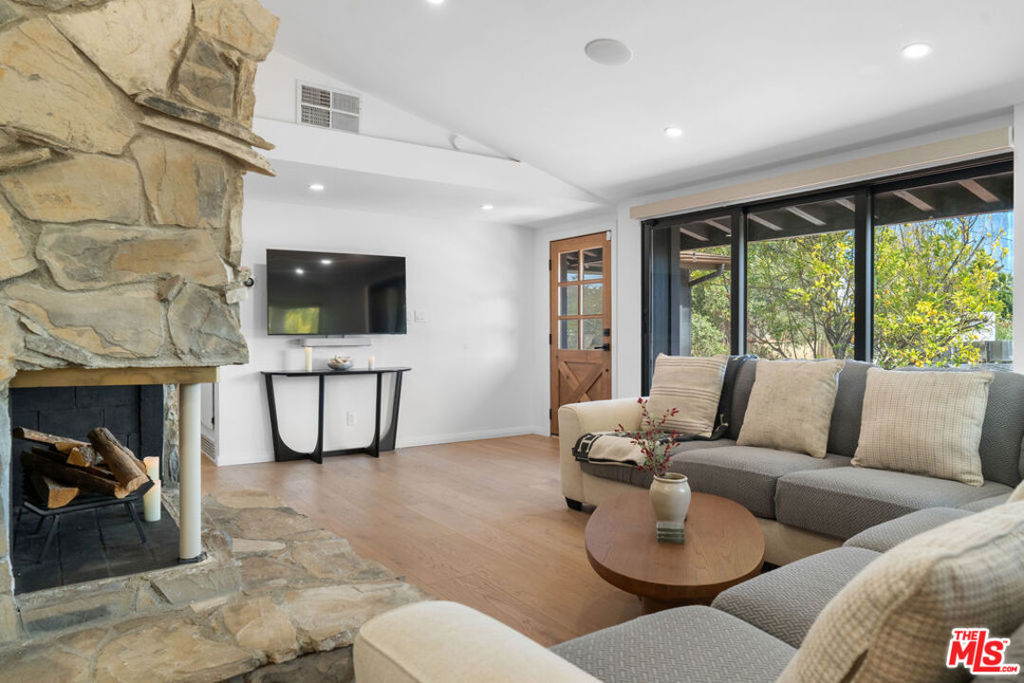 MLS #25620435 image #6