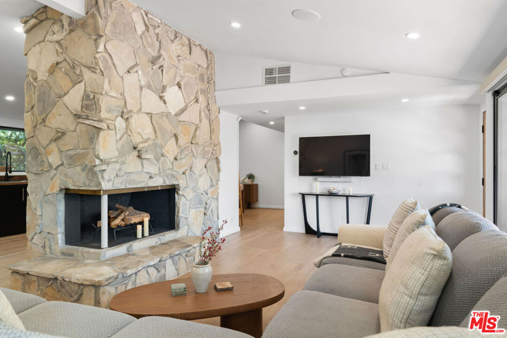 MLS #25620435 image #7