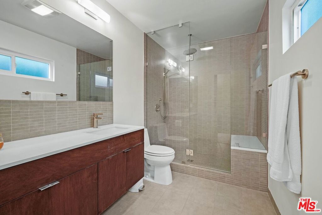 MLS #25620477 image #19