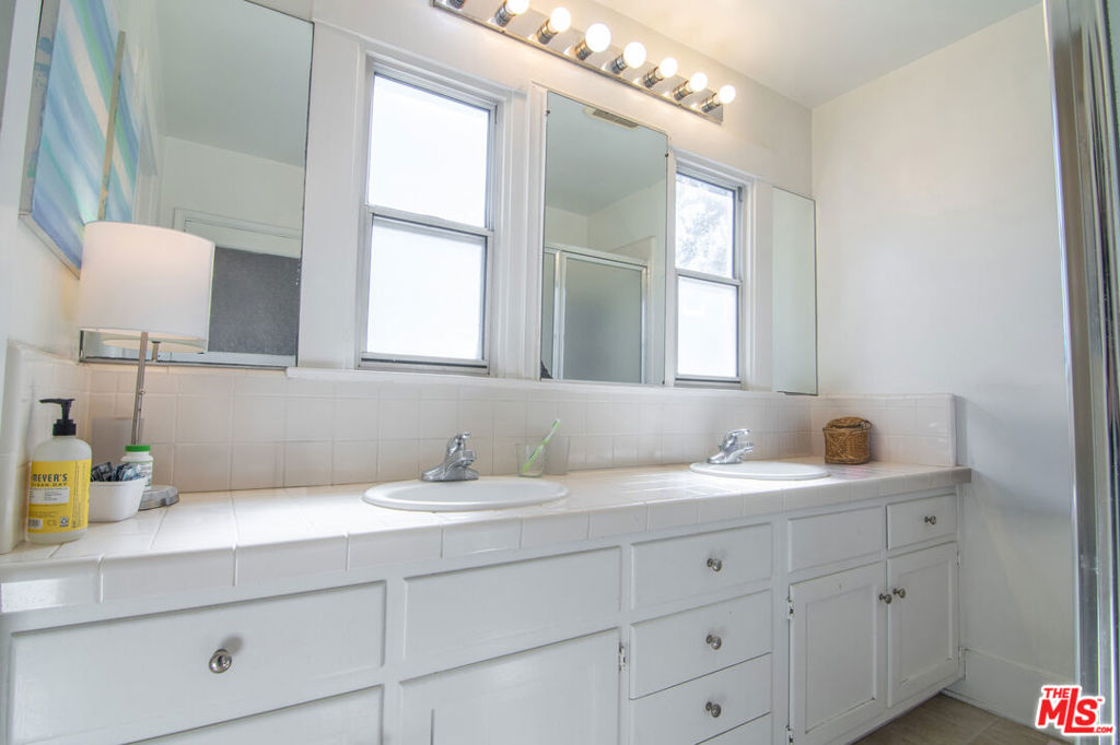 MLS #25620561 image #21