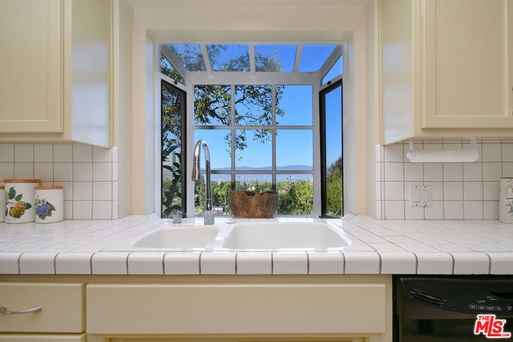 MLS #25621005 image #25