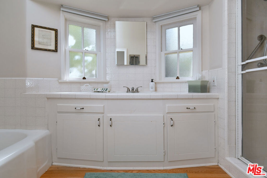 MLS #25621005 image #33