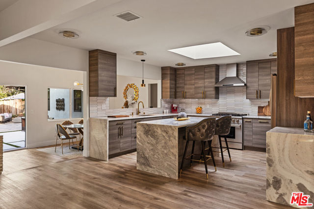 MLS #25621555 image #2