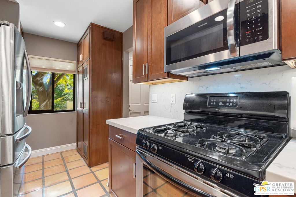 MLS #25621593PS image #20