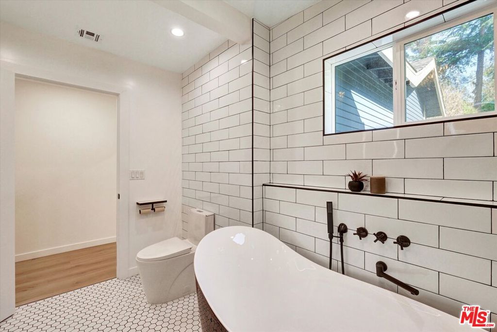 MLS #25621647 image #28