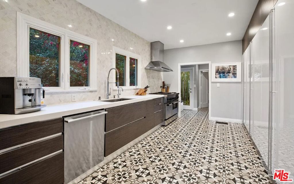 MLS #25621909 image #12