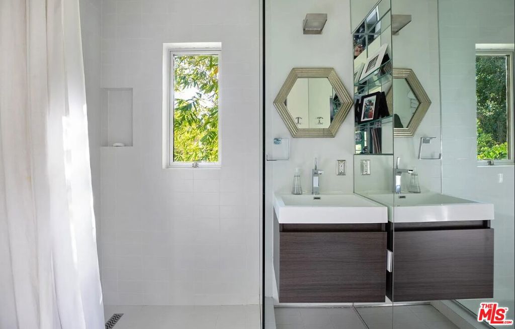 MLS #25621909 image #33