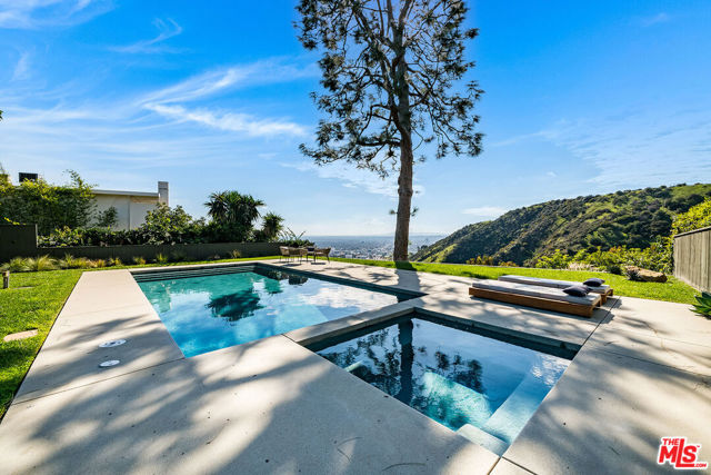 MLS #25621919 image #1