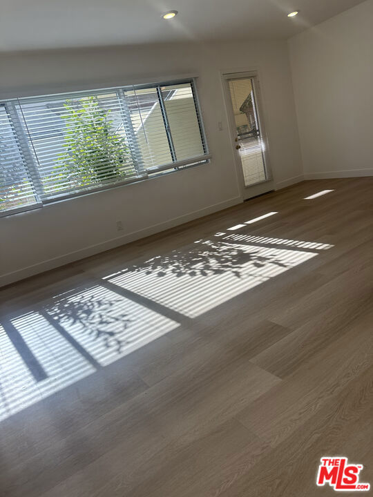 MLS #25622011 image #1