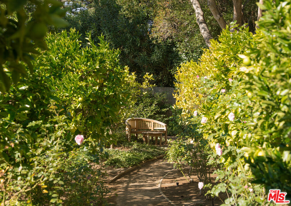 MLS #25622123 image #24