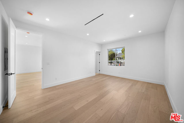 MLS #25622179 image #16