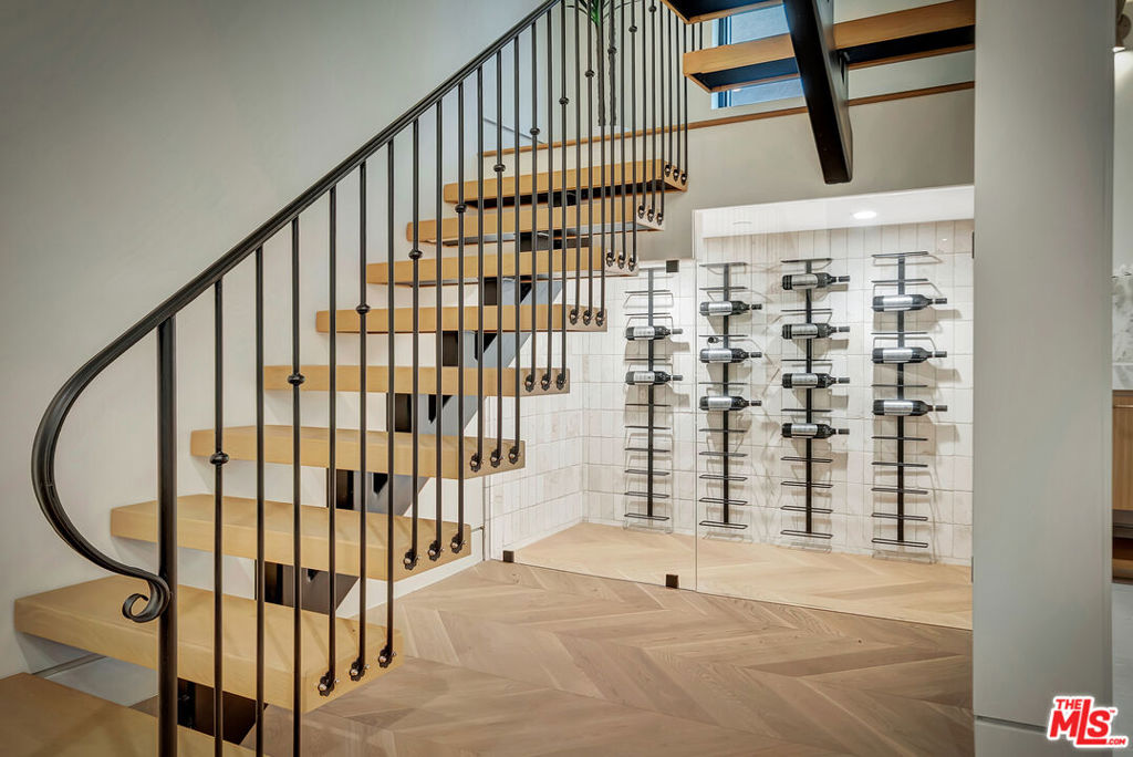 MLS #25622481 image #18