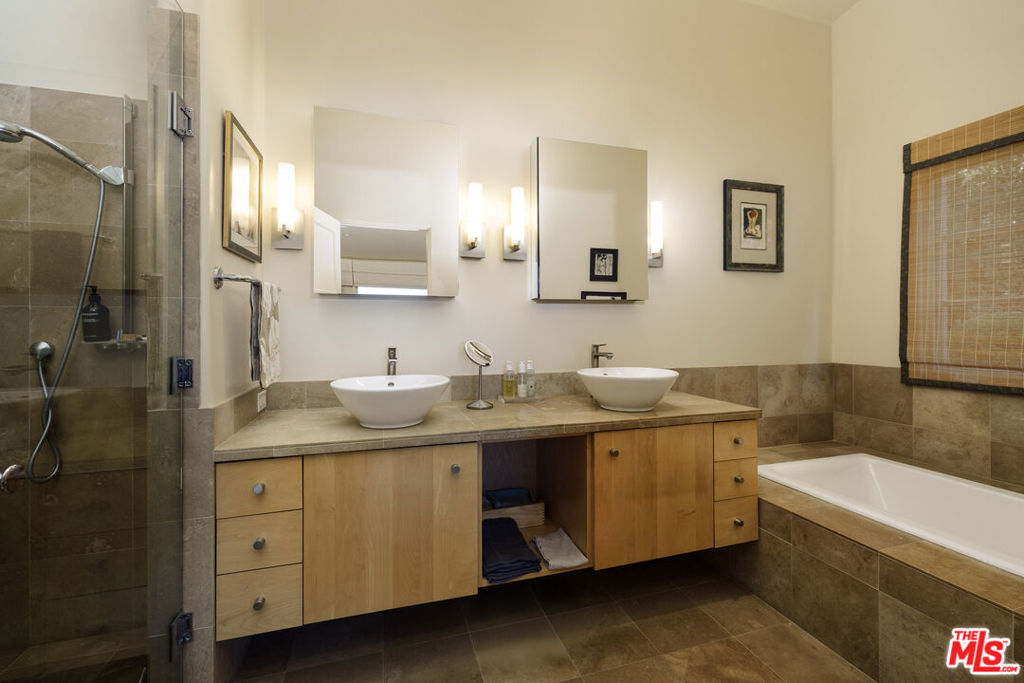 MLS #25623477 image #14