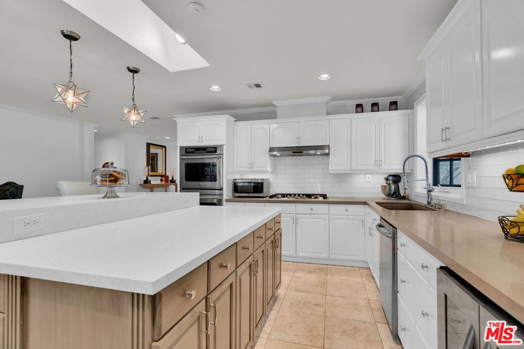 MLS #25623497 image #16