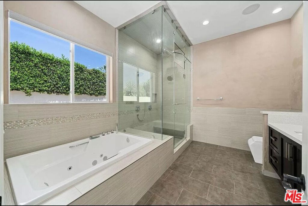 MLS #25623759 image #11