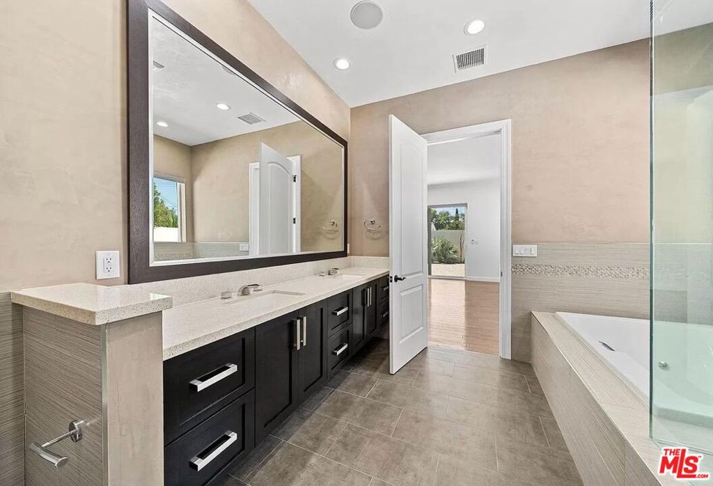 MLS #25623759 image #12