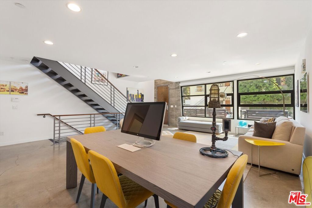 MLS #25623761 image #1