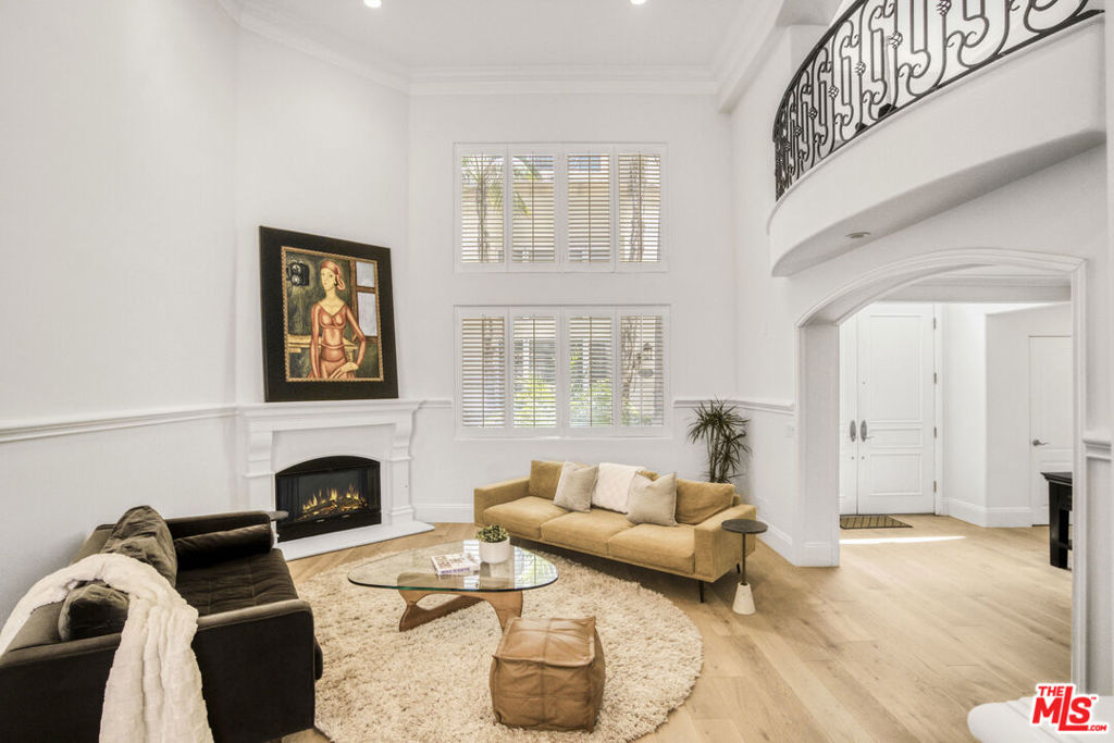 MLS #25624111 image #1