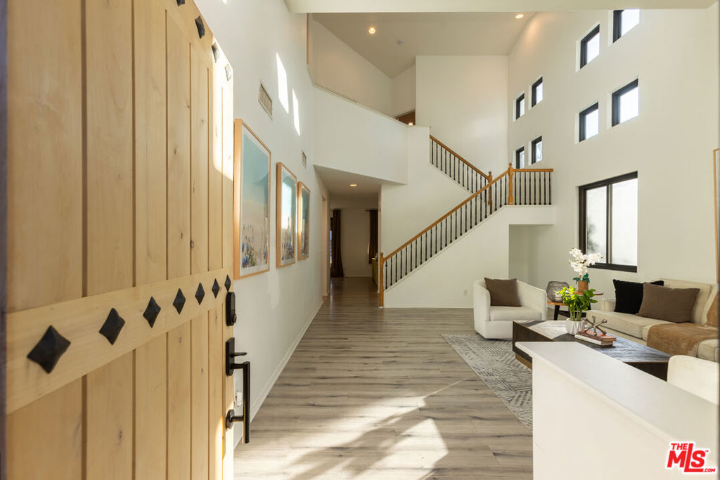 MLS #25624137 image #2