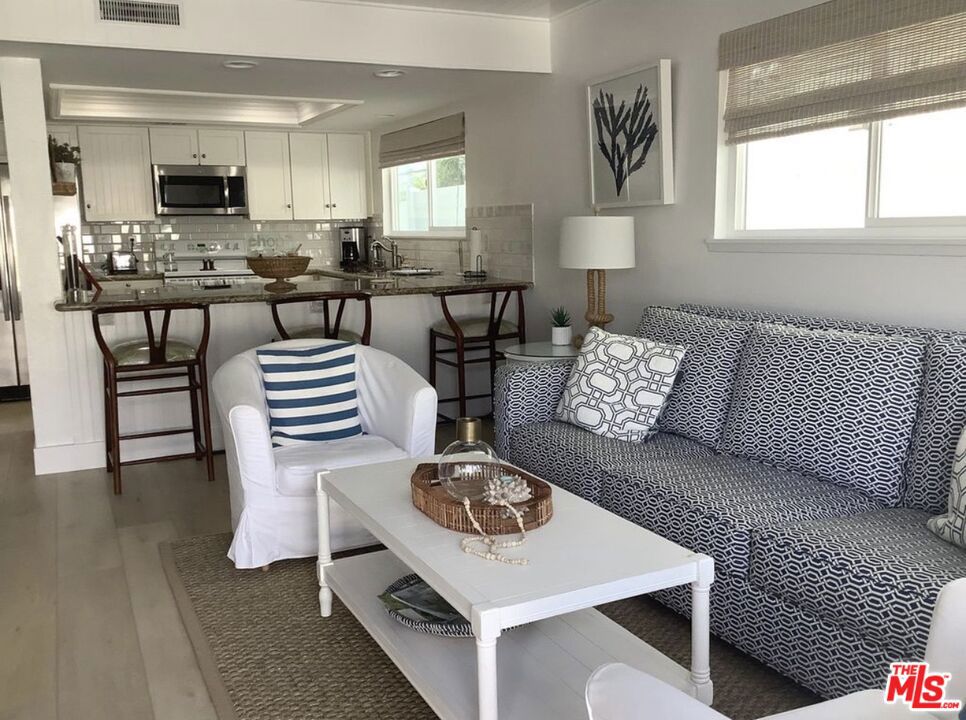 MLS #25624245 image #2