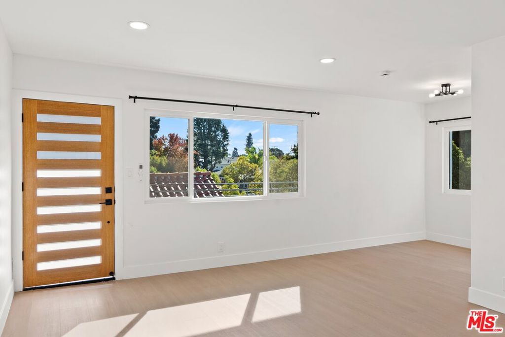 MLS #25624257 image #1