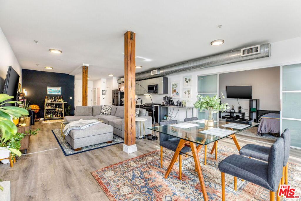 MLS #25624271 image #0