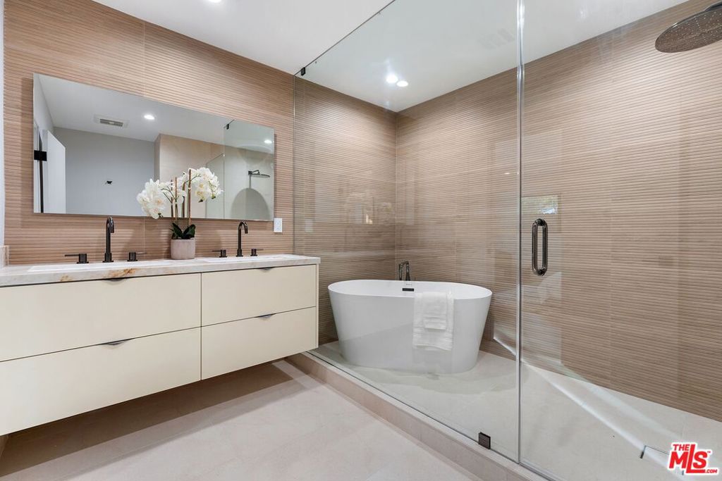 MLS #25624371 image #22