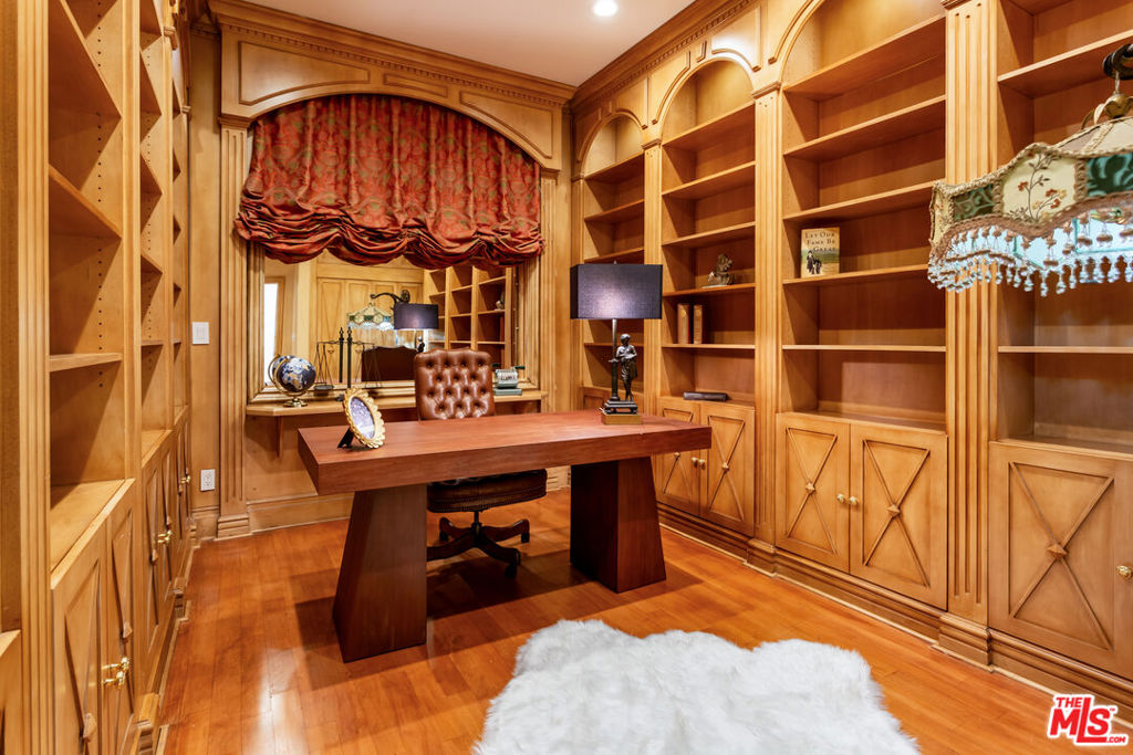 MLS #25624391 image #35