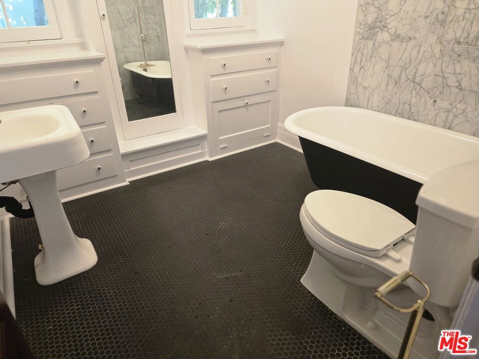 MLS #25624449 image #11