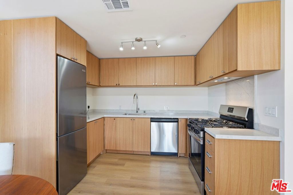 MLS #25624645 image #2