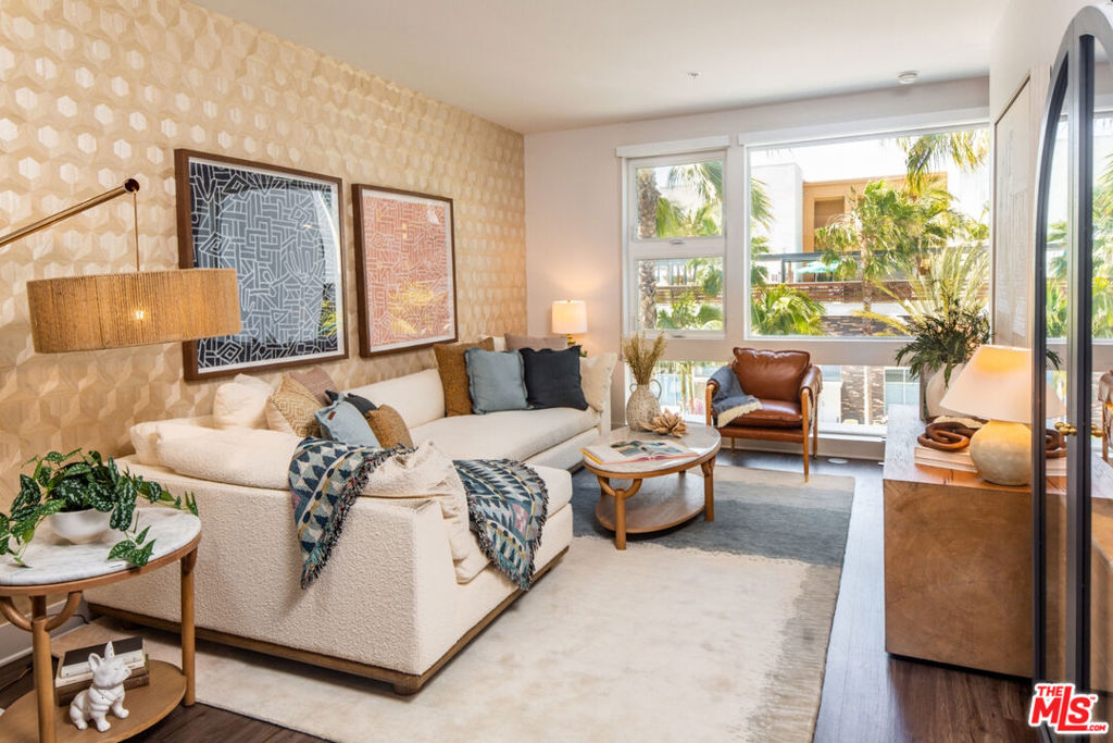 MLS #25624725 image #2