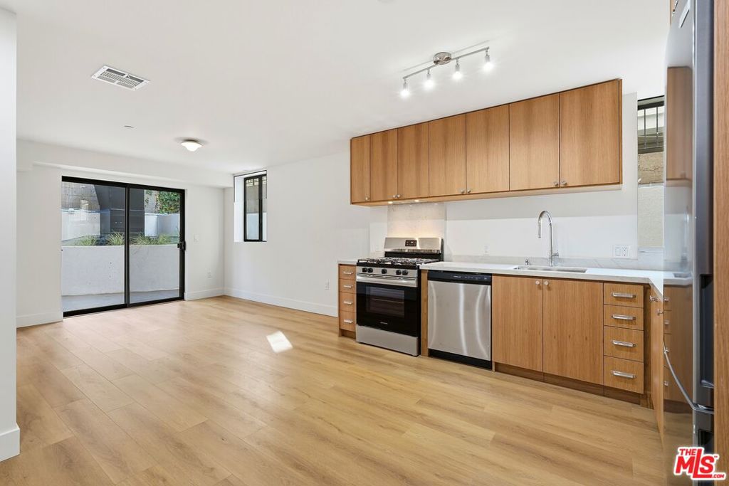 MLS #25624731 image #2