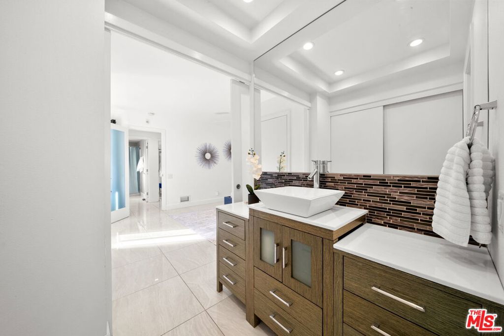 MLS #25624817 image #24