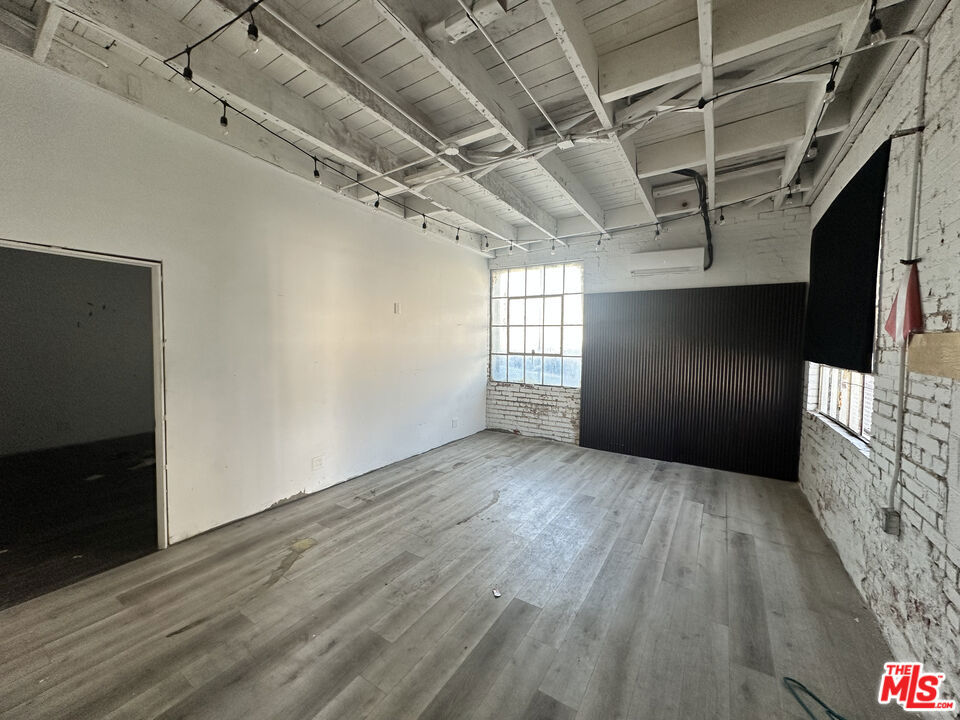 MLS #25624935 image #1