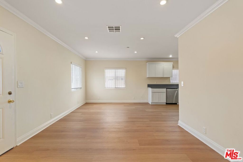 MLS #25625007 image #15