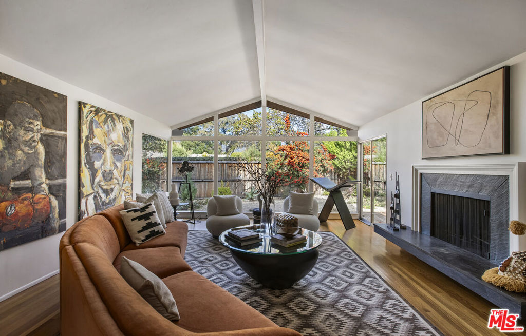 MLS #25625141 image #1